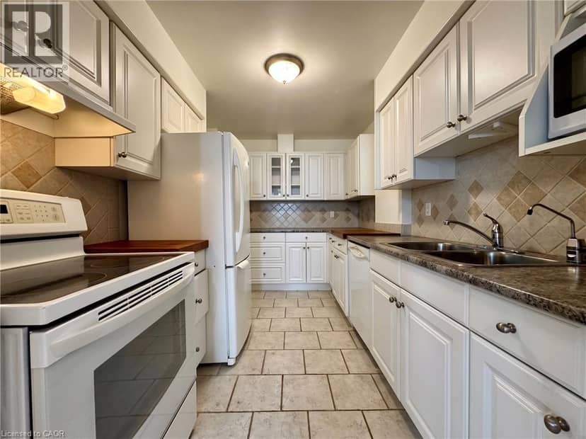 35 TOWERING HEIGHTS Boulevard Unit# 809, St. Catharines, photo 6