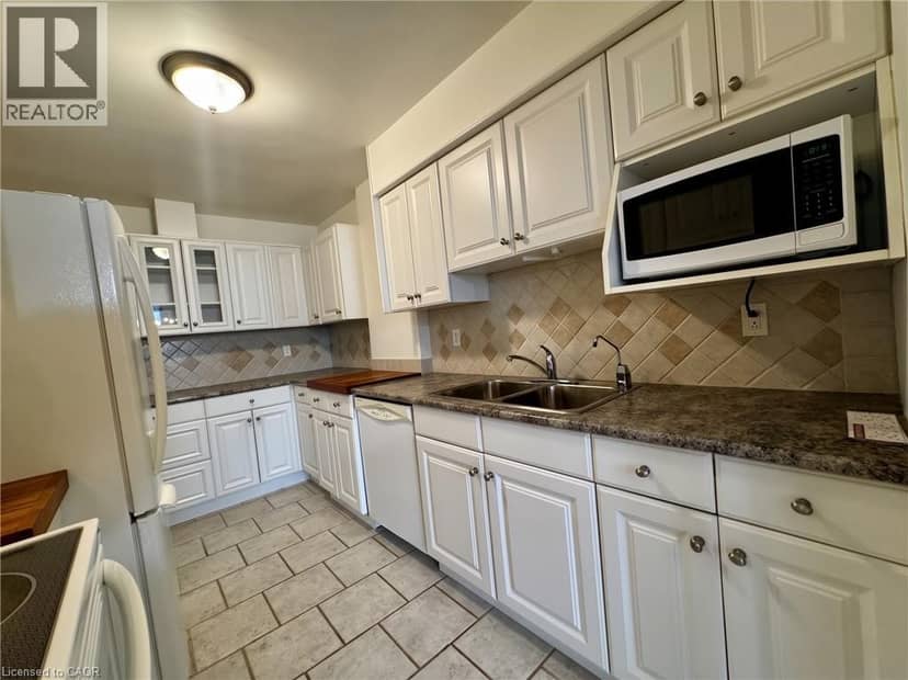 35 TOWERING HEIGHTS Boulevard Unit# 809, St. Catharines, photo 8