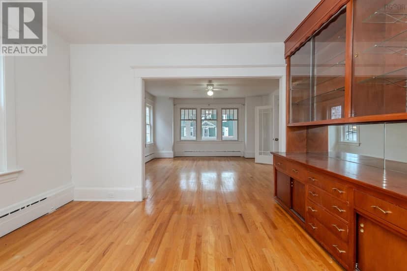 57 Catherine Street — photo 17 of 40