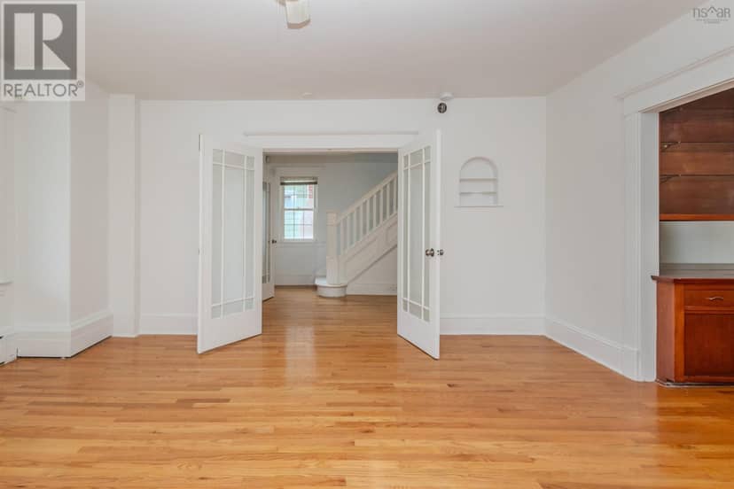 57 Catherine Street — photo 15 of 40