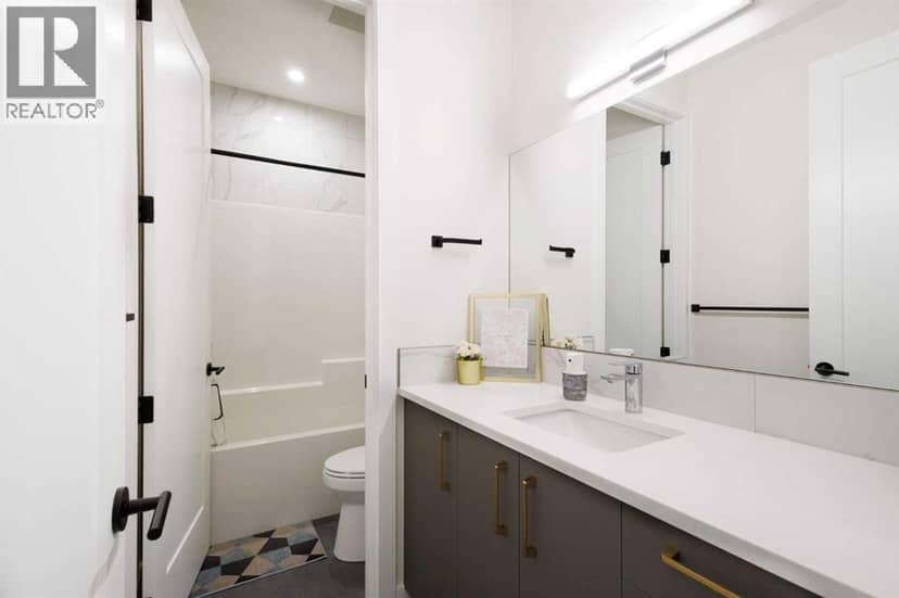 24 Aspen Woods Park SW — photo 33 of 40