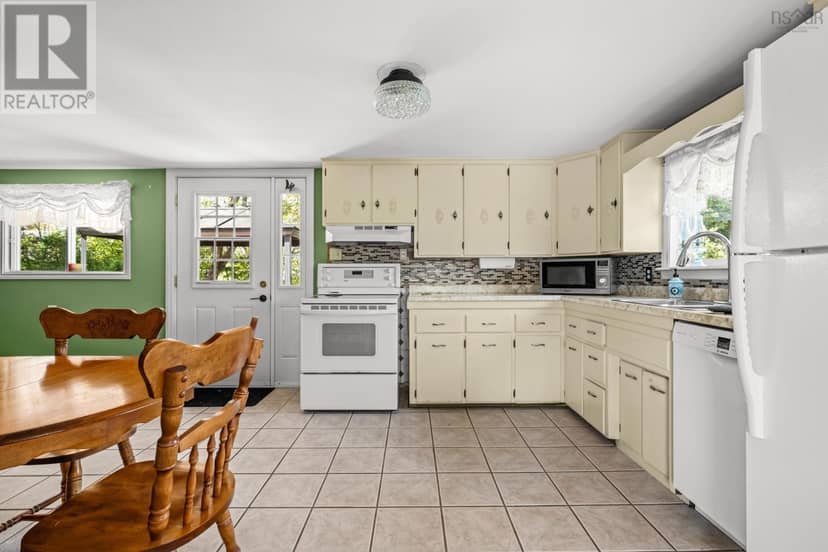 6 North Street — photo 12 of 34