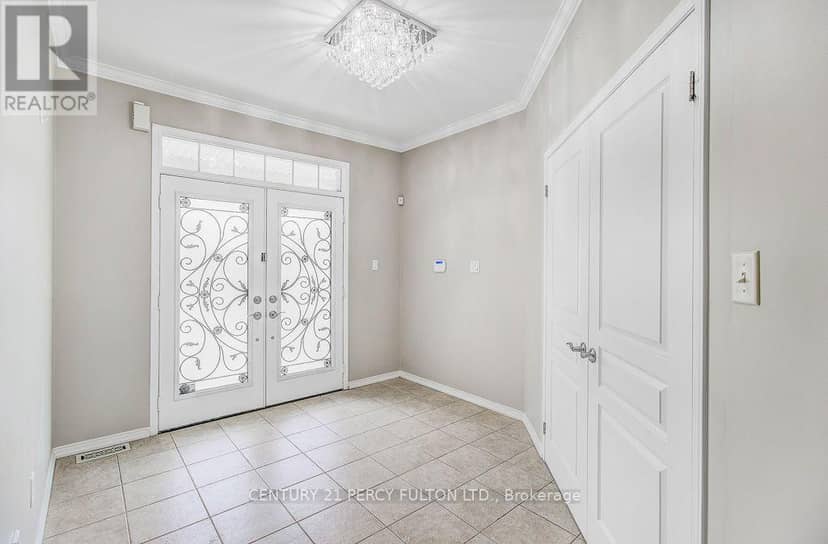 24 Bellhouse Place — photo 6 of 33