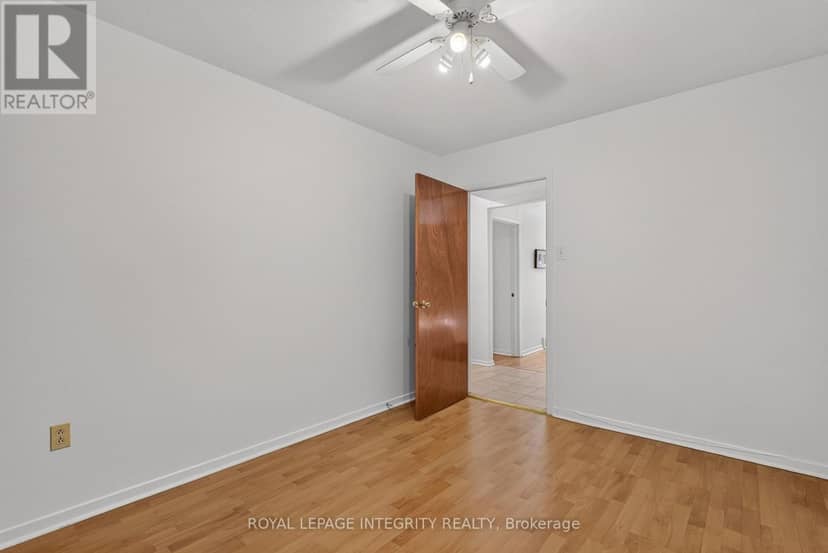 141 Percy Street — photo 17 of 38
