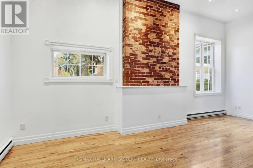 #2 - 760 George Street — photo 17 of 33