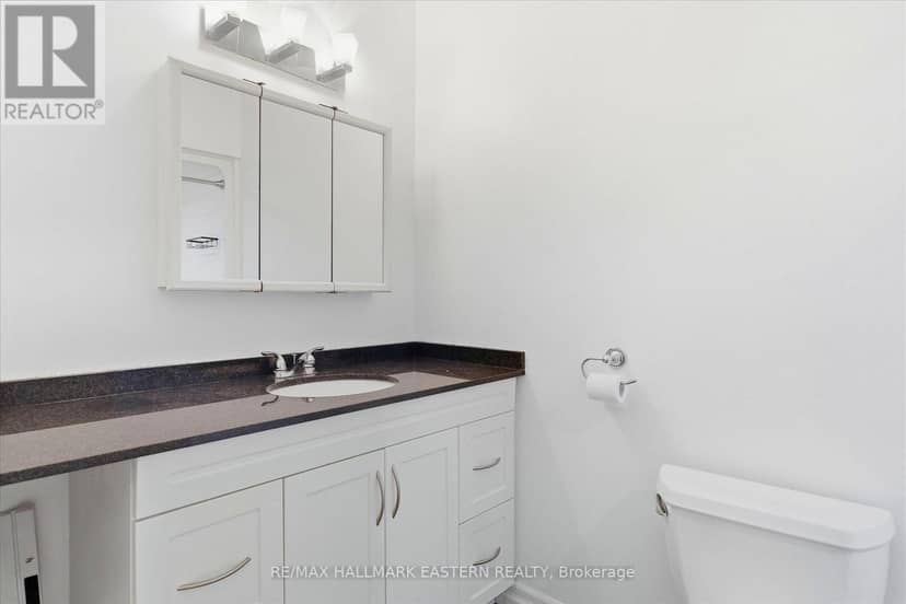 #2 - 760 George Street — photo 23 of 33