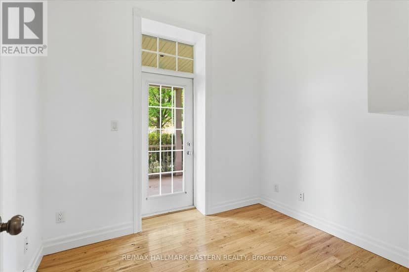 #2 - 760 George Street — photo 25 of 33