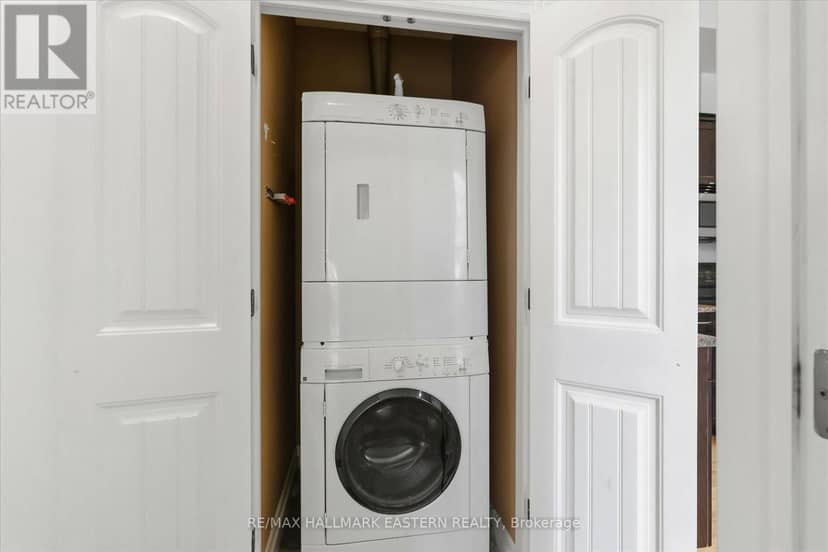 #2 - 760 George Street — photo 27 of 33