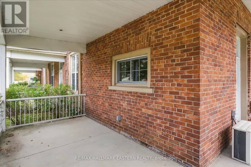 #2 - 760 George Street — photo 31 of 33