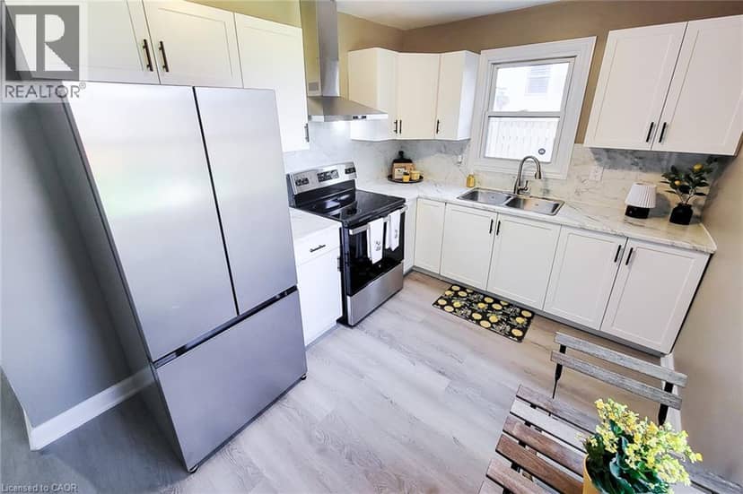 31 GREENHILL Avenue — photo 19 of 37