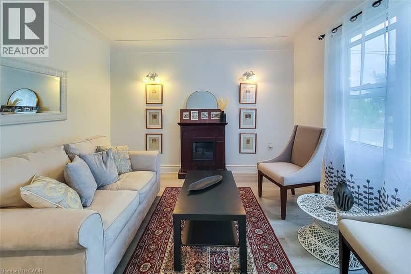 31 GREENHILL Avenue — photo 11 of 37