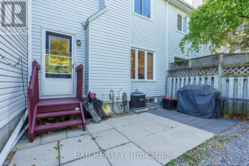 122 Markland Crescent — photo 20 of 22