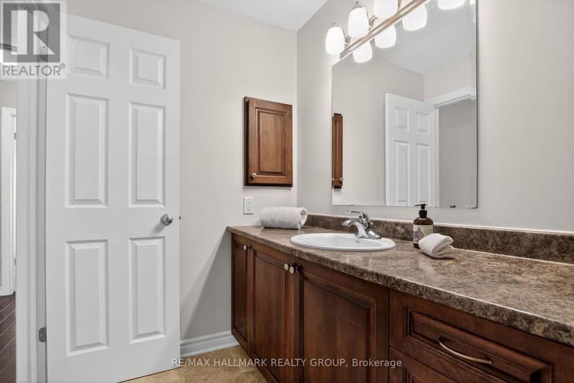 B - 1145 Longfields Drive — photo 36 of 39