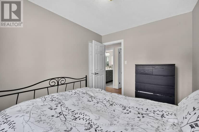 195 Francois Street — photo 21 of 40