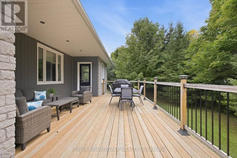 136 Macpherson Way — photo 38 of 40