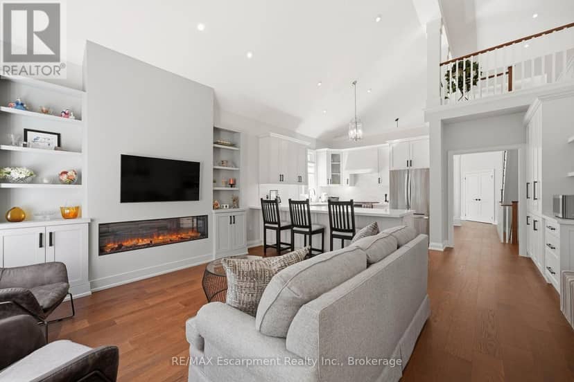 4155 Stonebridge Crescent — photo 15 of 35