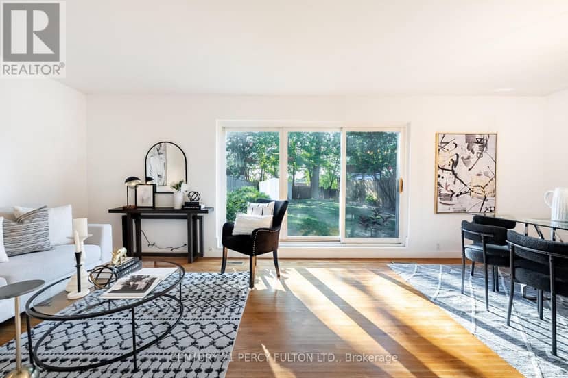 24 Dogwood Crescent, Toronto, photo 8