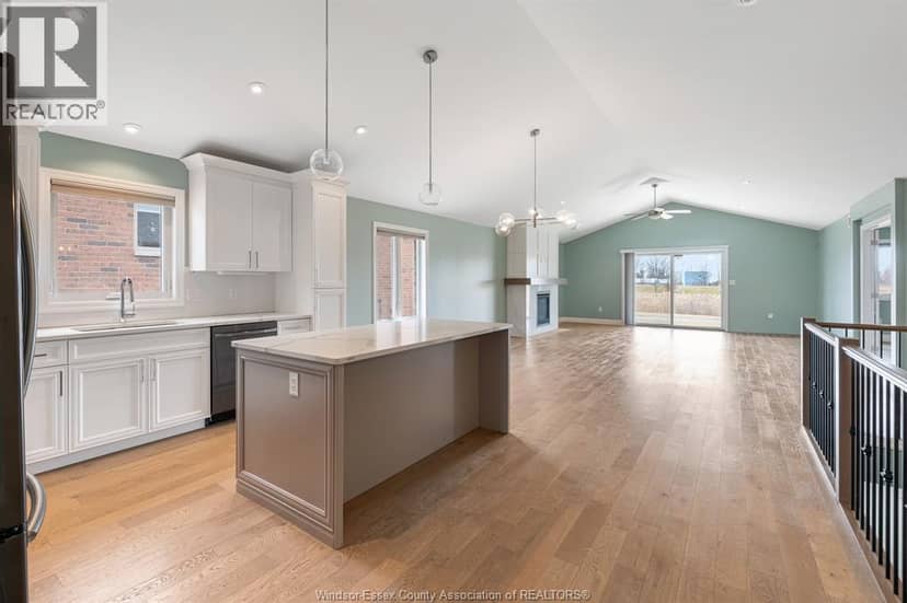66 York Boulevard — photo 8 of 40