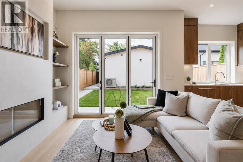 2 456 38th Avenue, Vancouver, photo 2