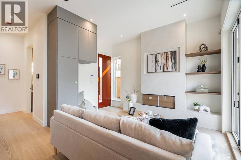 2 456 38th Avenue, Vancouver, photo 3