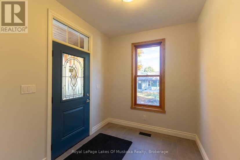 455 Wellington Street — photo 12 of 40