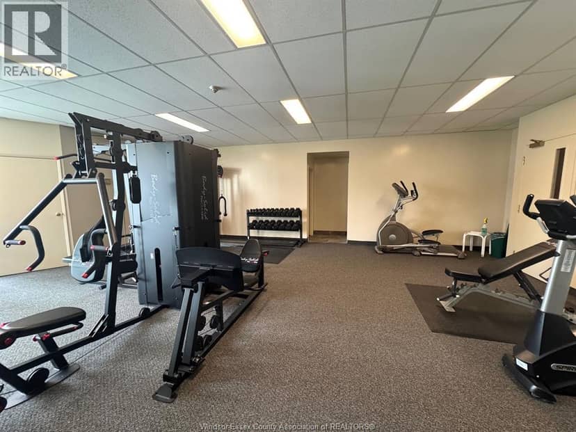 3601 RIVERSIDE DRIVE East Unit# 906 — photo 33 of 39
