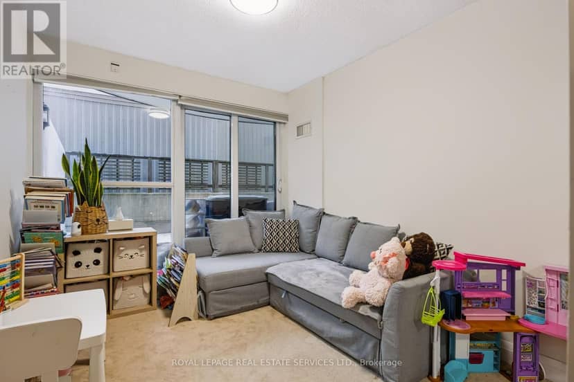 207 - 1430 Yonge Street — photo 6 of 40