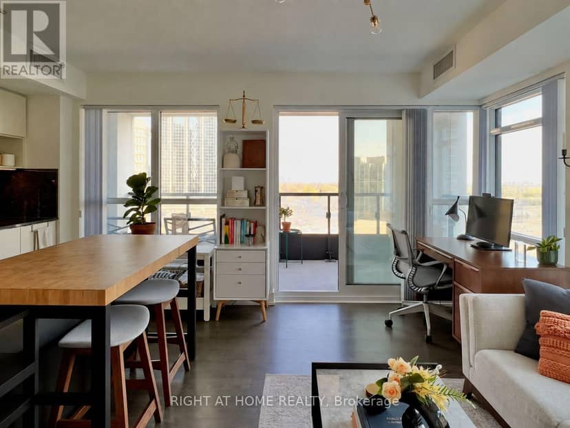 709 - 7 Mabelle Avenue — photo 16 of 24