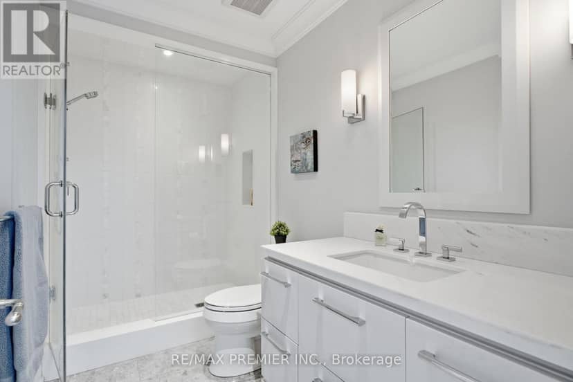 132 The Kingsway — photo 35 of 40