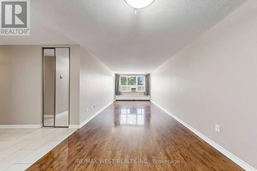 102 - 370 Dixon Road — photo 9 of 40