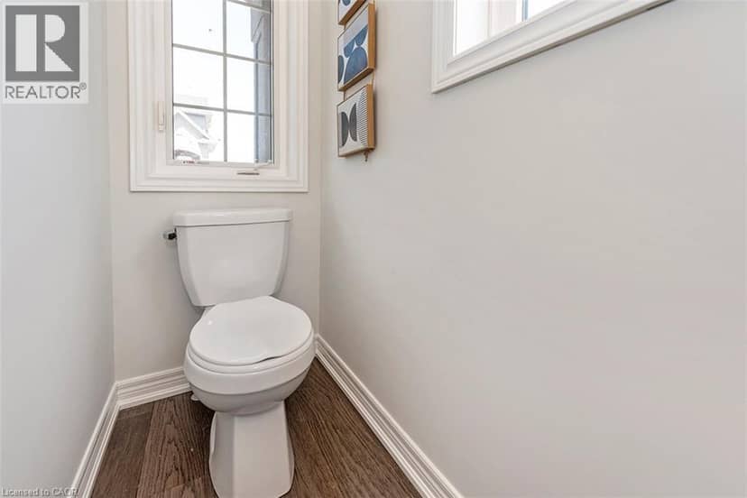 55 LINDEN PARK Lane — photo 8 of 33
