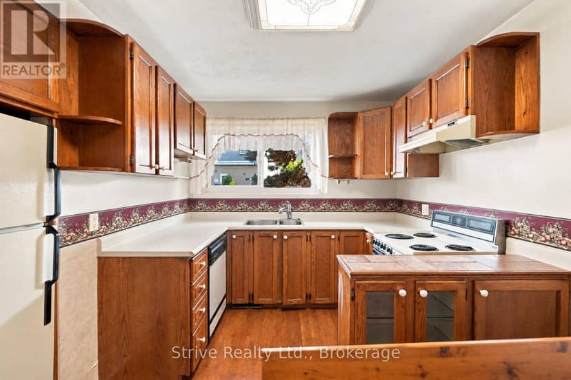 1329 Tatra Drive — photo 11 of 20