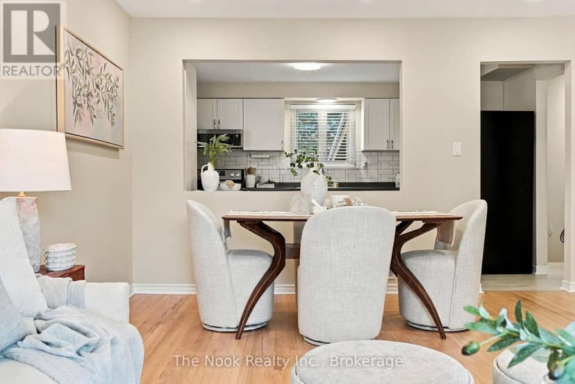 456 Harcourt Drive — photo 14 of 40