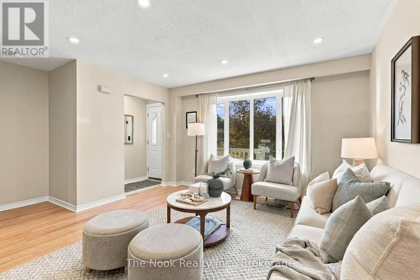 456 Harcourt Drive — photo 9 of 40