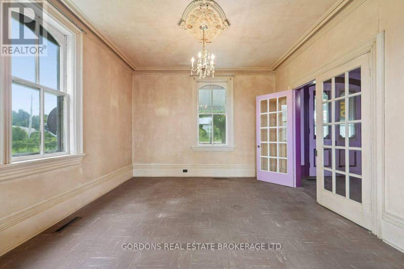 1166 Kilmarnock Road — photo 18 of 40