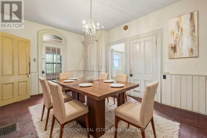 1166 Kilmarnock Road — photo 25 of 40