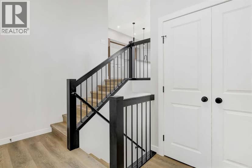 8202 87 Street — photo 23 of 38