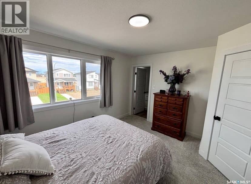415 Eldorado STREET — photo 11 of 17