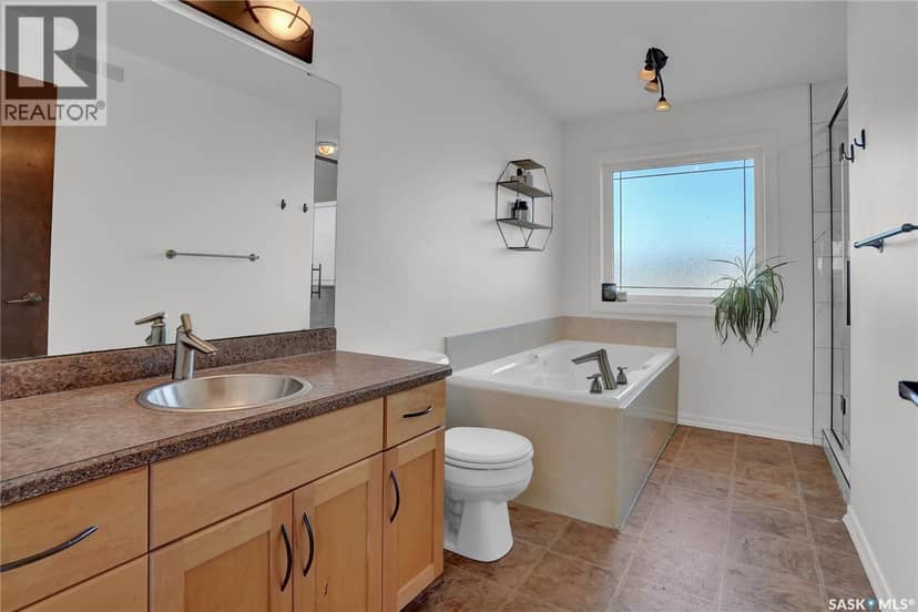 7043 Wascana Cove DRIVE — photo 20 of 38