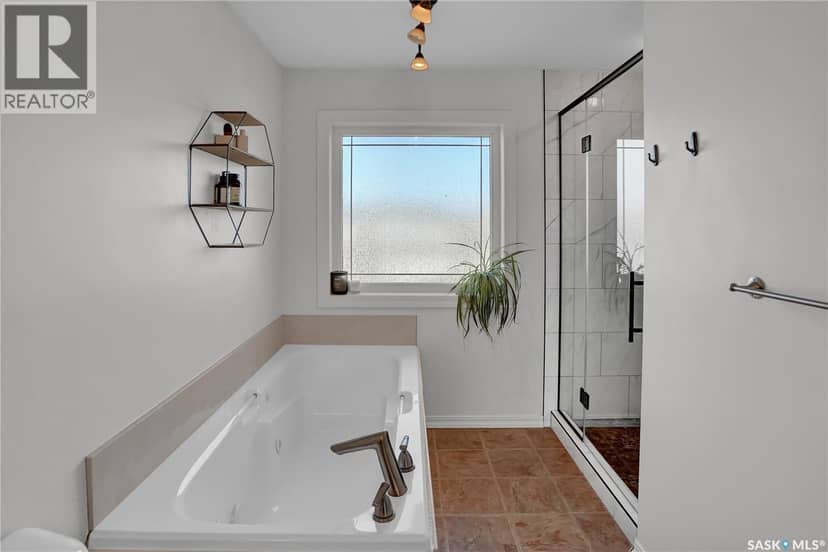 7043 Wascana Cove DRIVE — photo 21 of 38