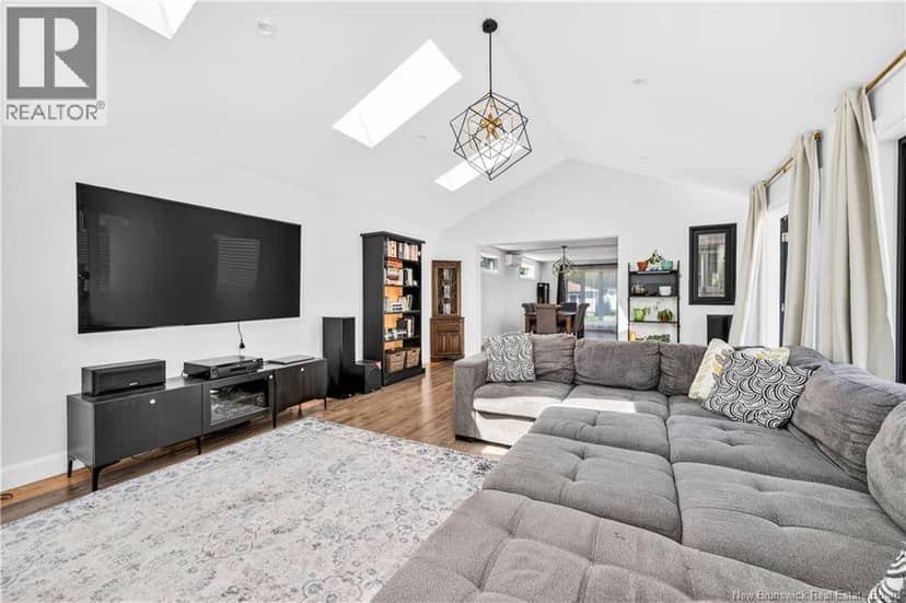 296 Buckingham Avenue — photo 16 of 35