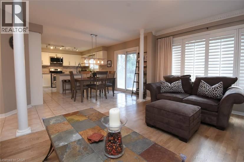 470 AMANDA Crescent — photo 19 of 40
