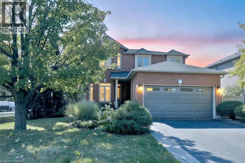 470 AMANDA Crescent, Burlington
