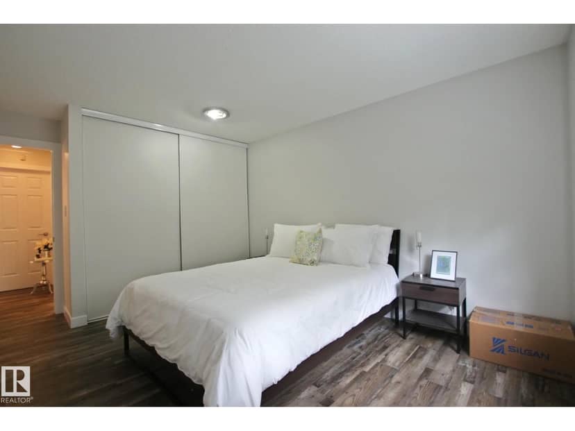 #109 9010 106 AV NW — photo 15 of 27
