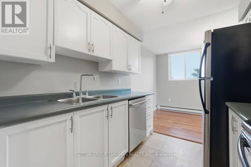 403 - 127 Belmont Drive — photo 16 of 33