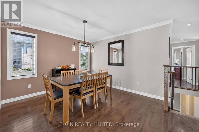 1969 Frederick Crescent — photo 8 of 38