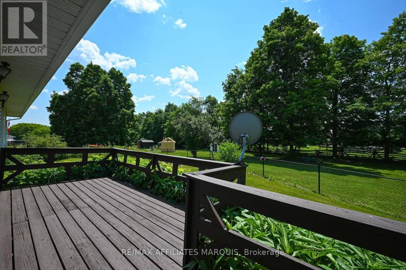 4 Davis Lane — photo 34 of 40
