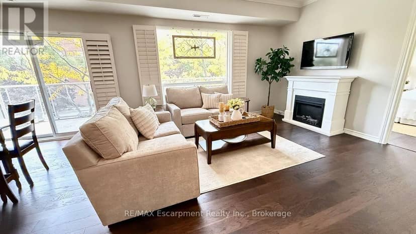 310 - 5188 Lakeshore Road — photo 10 of 40