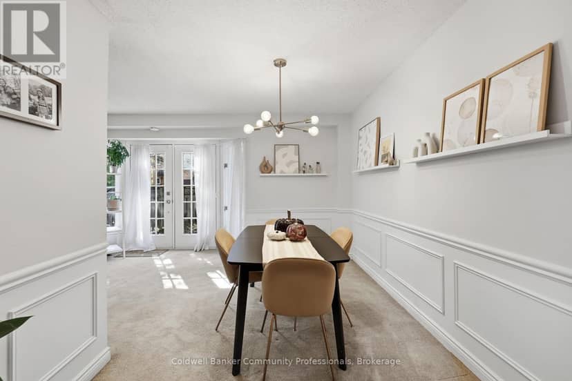 10 - 14 Brucedale Avenue E — photo 22 of 35