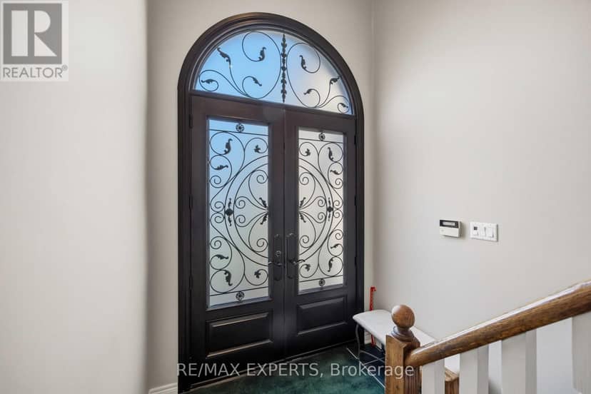 93 Velmar Drive, Vaughan, photo 3